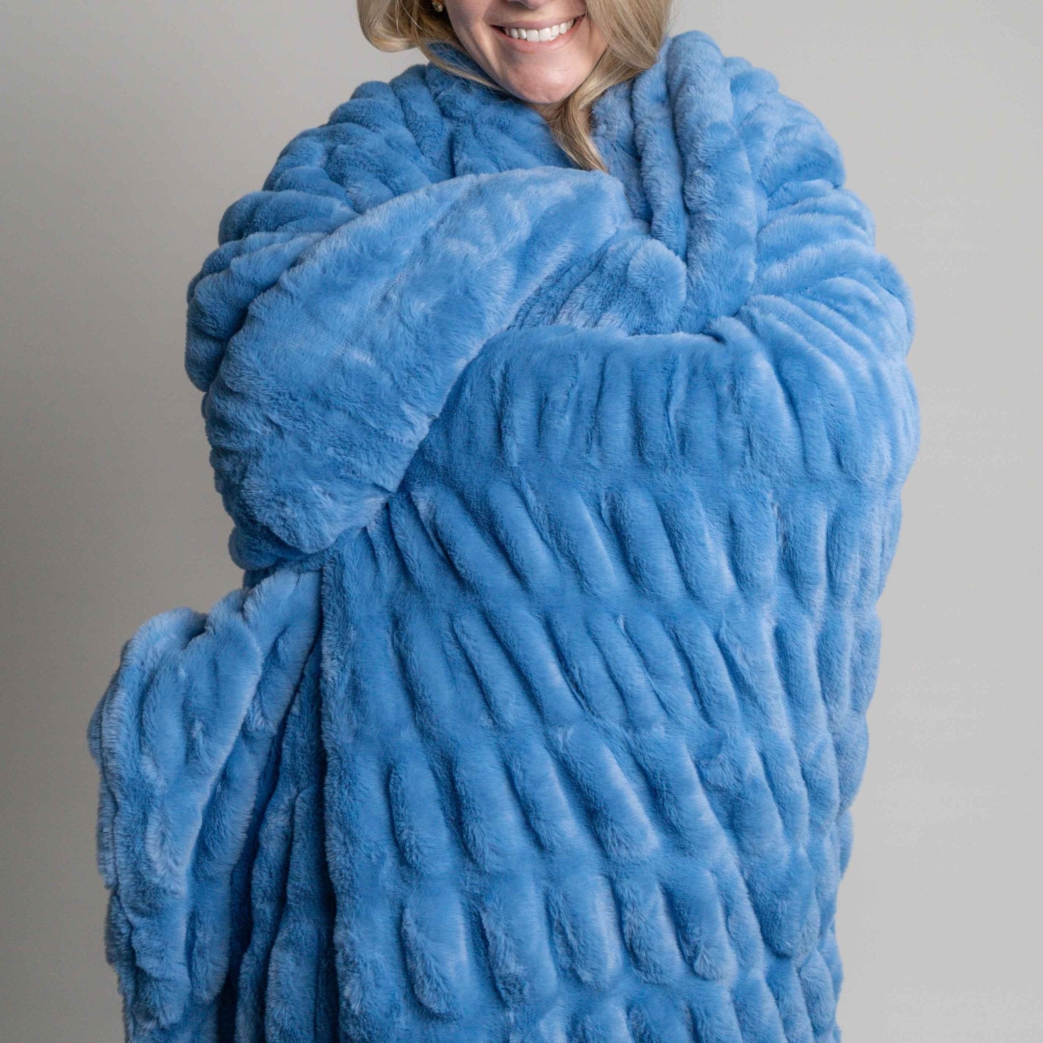 Ripple Faux Fur Blanket - Cabo Blue - Sunday Blankets