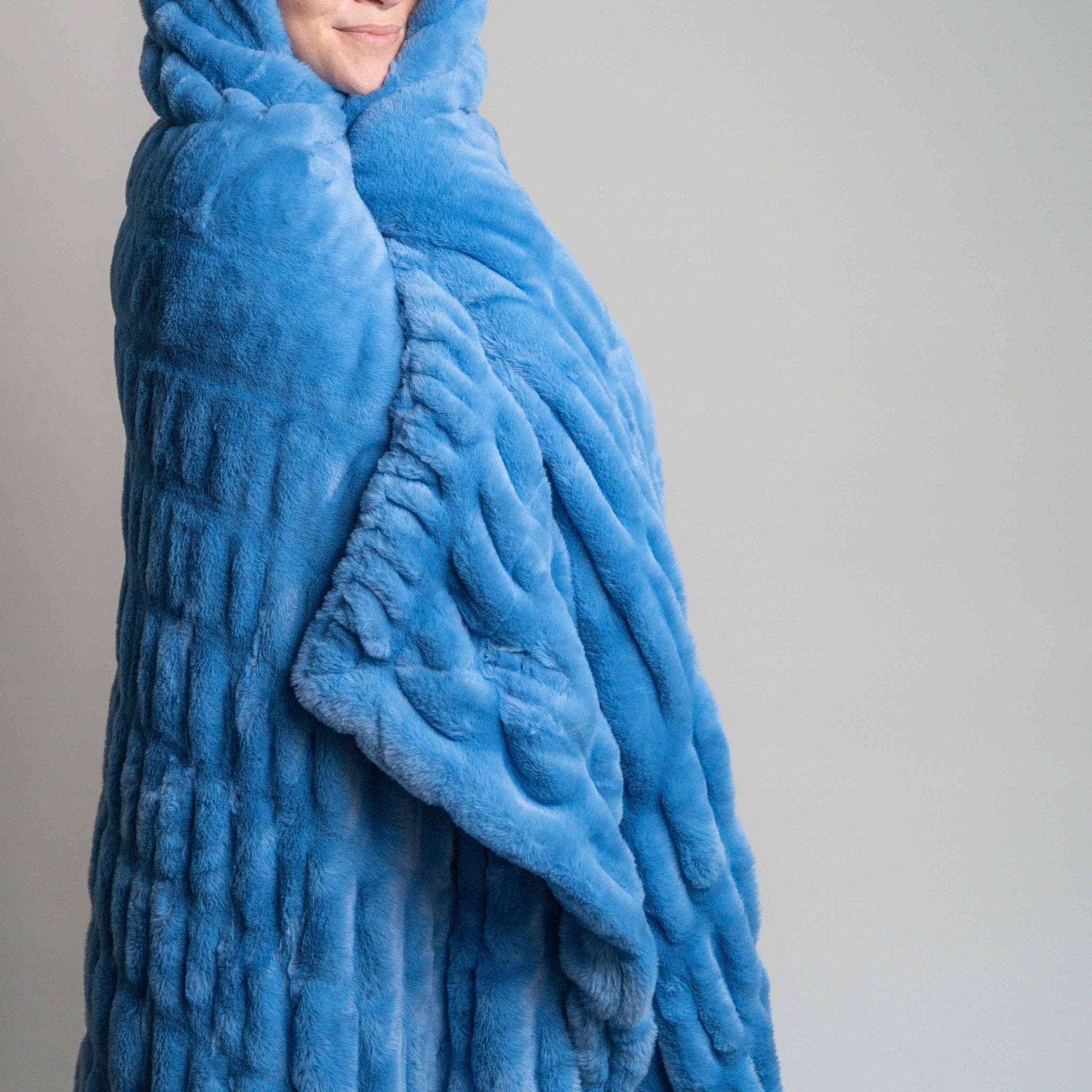 Ripple Faux Fur Blanket - Cabo Blue - Sunday Blankets