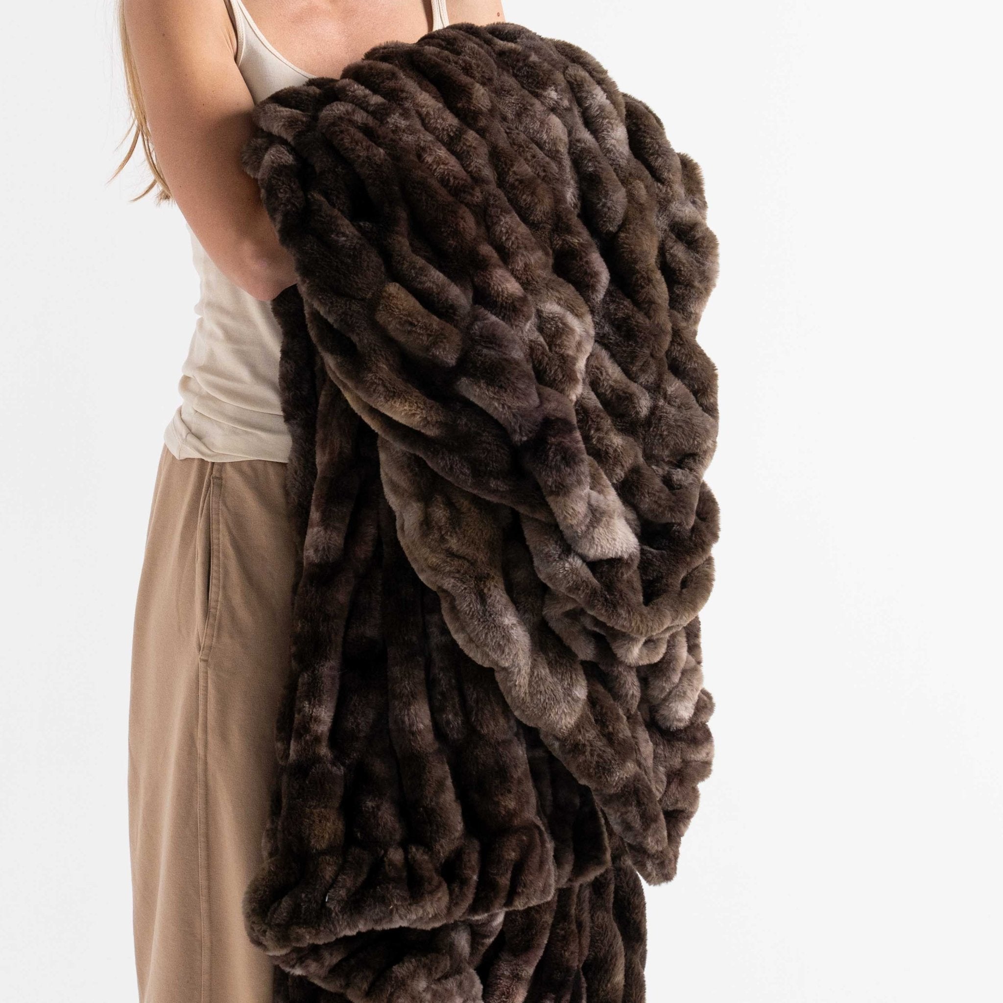 Ripple Faux Fur Blanket - Cocoa - Sunday Blankets