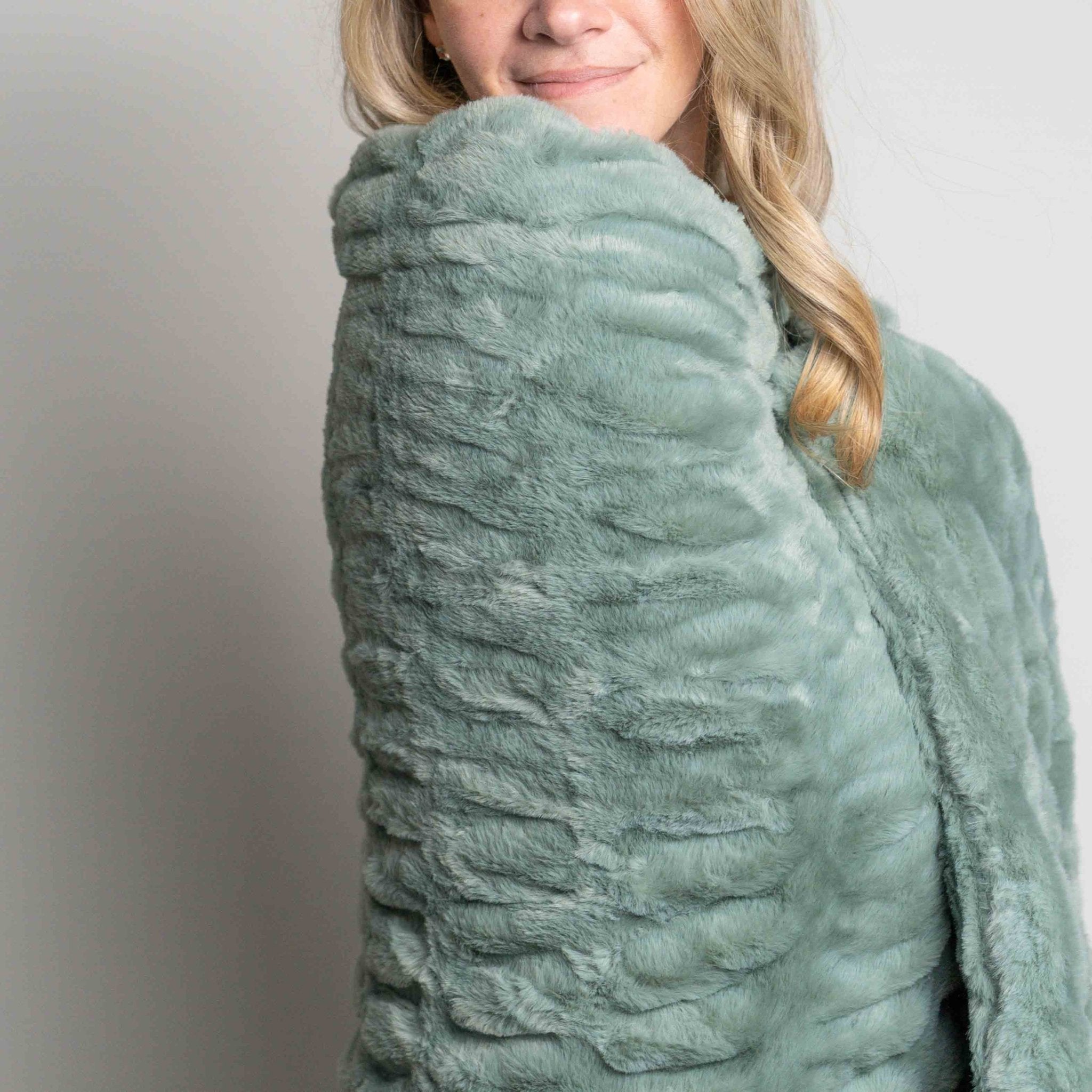 Ripple Faux Fur Blanket - Sage Green - Sunday Blankets