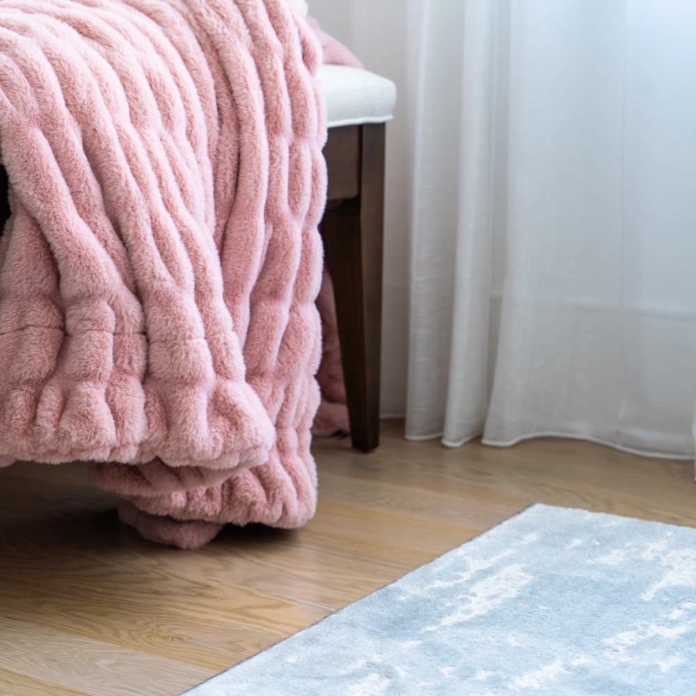 Ripple Faux Fur Blanket - Pink - Sunday Blankets